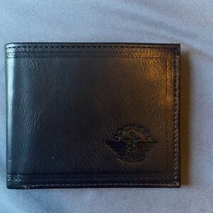 Dockers wallet